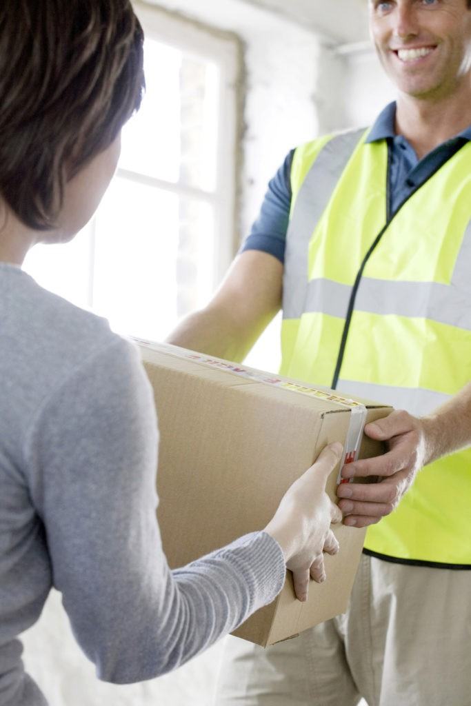Jak klient biznesowy może nadać paczkę w punktach DHL Parcelshop?