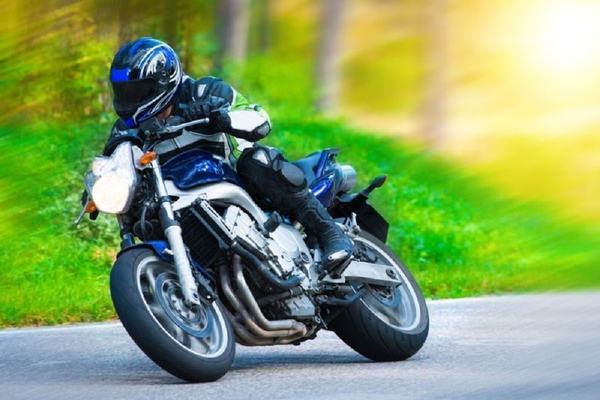 Jeździsz motocyklem? Twoje życie zależy od powierzchni wielkości dwóch jajek