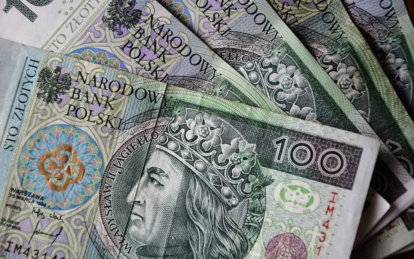 Płaca minimalna 2016–2026. Jak przez ostatnie 10 lat zmieniło się wynagrodzenie w Polsce ?
