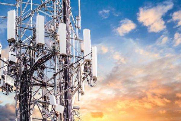 Badanie STL Partners i Vertiv: firmy telekomunikacyjne powinny traktować priorytetowo wydajność i zrównoważony rozwój w sieciach 5G