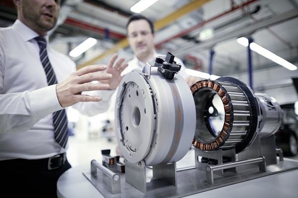 Audi numerem jeden w dziedzinie patentów napędów elektrycznych - Premiera newslettera o nowych technologiach