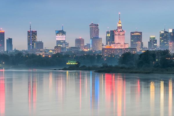 Ceny mieszkań w Warszawie przekroczyły 12 tys. zł za metr, a dostępnych lokali wystarczy na pół roku
