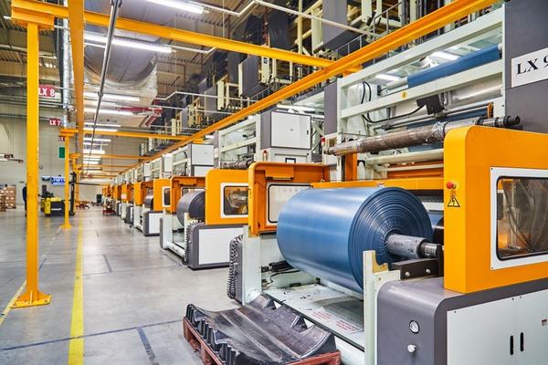 BHP nie tylko na papierze – o bezpieczeństwie w zakładzie produkcyjnym