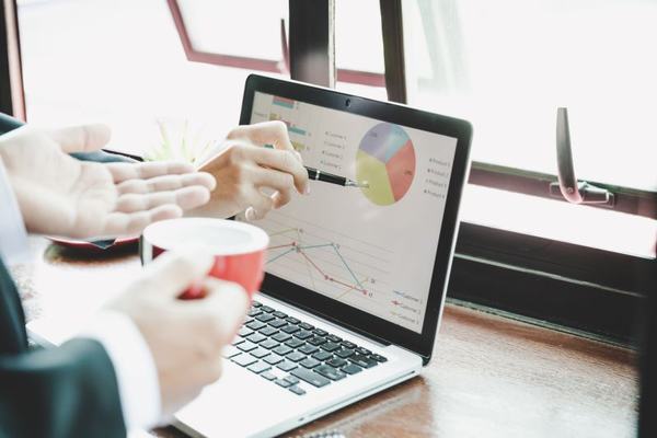 Marketing internetowy w praktyce – jak rozwijać swój biznes online?