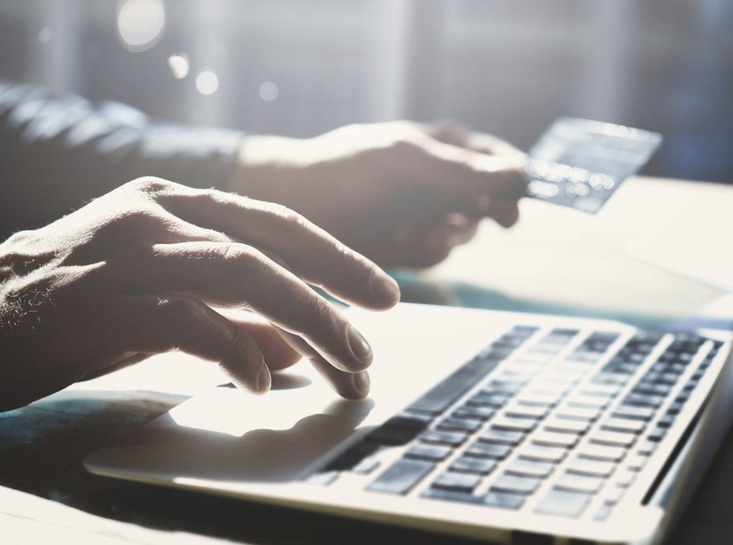 Darmowe Konto, dostępne przez Internet i w Placówkach