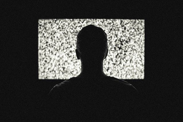 Telewizja doenergetyzowuje - pomaga odtworzyć zasoby samokontroli