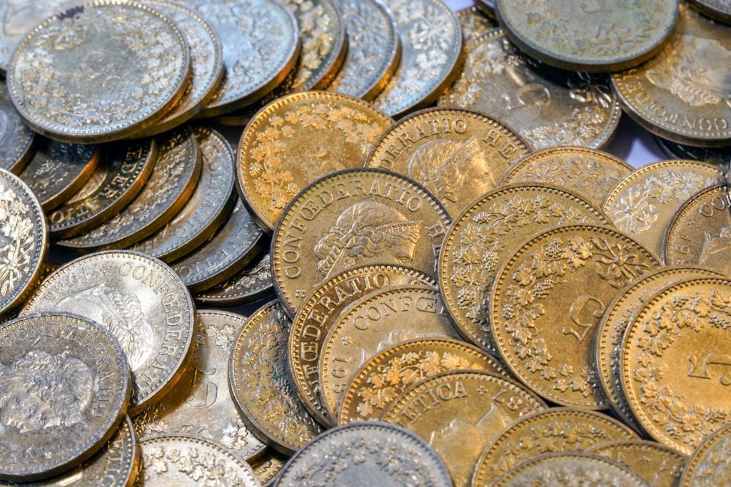 Bank pozwał frankowicza – co zrobić, gdy to kredytobiorca otrzymuje pozew?