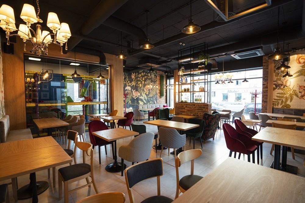 Potężne straty gastronomii w centrach handlowych. W przyszłości lokale przeniosą się na ulice handlowe