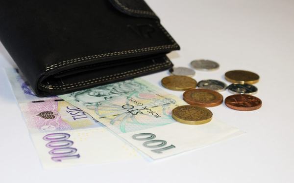 Konsumencie, sprawdź czy nie przepłacasz za prowadzenie rachunku