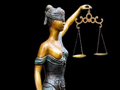 CO WAŻNIEJSZE – CZŁOWIEK CZY ZYSK? O HANDLU SPRAWIEDLIWYM JAK WAGA