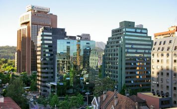 budynki-w-centrum-miasta